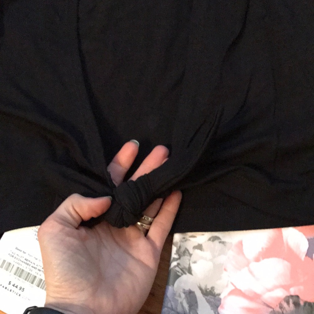 NWT Fabletics Open Back Karen Shirt - Picture 3 of 5